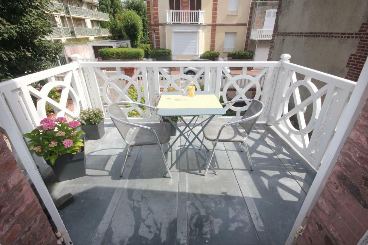 Studio + Terrasse Centre-Ville Villers Sur Mer Apartment Exterior foto